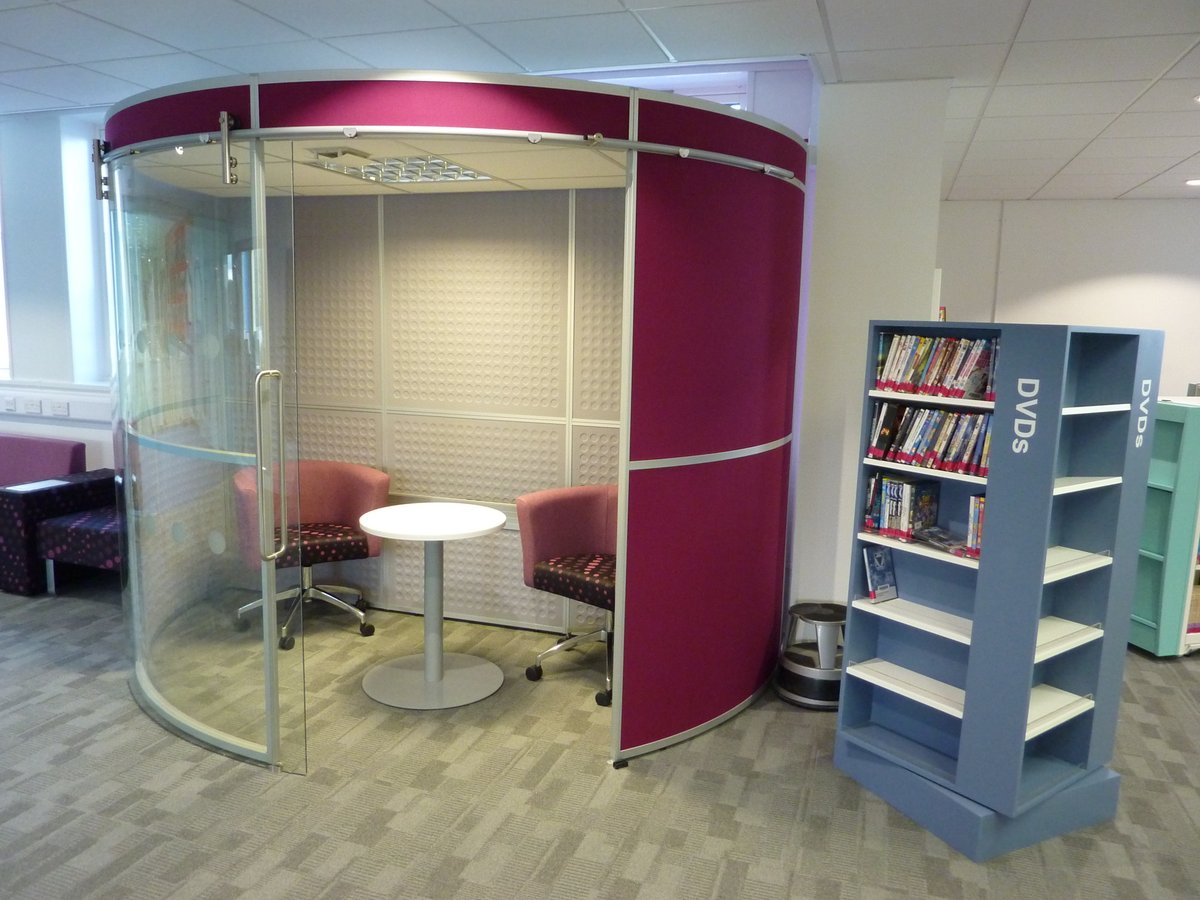 fg_library's tweet image. 🎓 Happy International Students’ Day! 

Celebrate student spaces at Bournemouth &amp;amp; Poole College: 

👉 Explore here: ow.ly/nqlR50Xszmf #

#InternationalStudentsDay #FGLibrary #LibraryDesign #MadeInBritain #StudySpaces #LoveLibraries #BournemouthAndPooleCollege