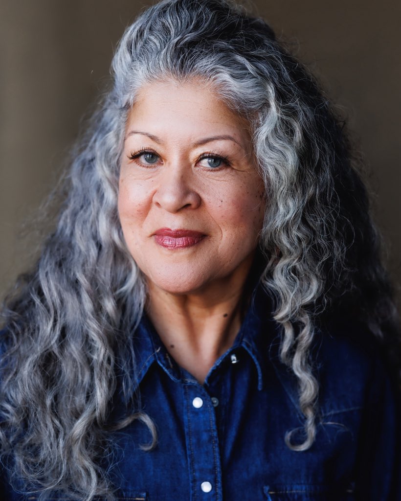 lucindaleon_'s tweet image. DI DONALDSON | MODEL

#londonmodel #greyhair #silvermodel #spotlight #wornbythewise #wbtw #plus50 #londonbased #hairmodel #mixedethnicity #longgreyhair #naturalhair #naturalbeauty 

For all enquiries please contact:

hello@lucindaleon.com

lucindaleon.com