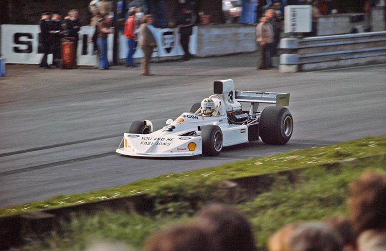 Happy Birthday to Belfast-born Damien Magee, 80.

Magee raced in a variety of F3 series (1972-1973), finishing a fine 3rd at the 1973 Monaco F3 event. In European F5000 (1973-1976), he was runner-up in the 1976 series. In 1975, Magee finished 14th for Williams at the Swedish GP.