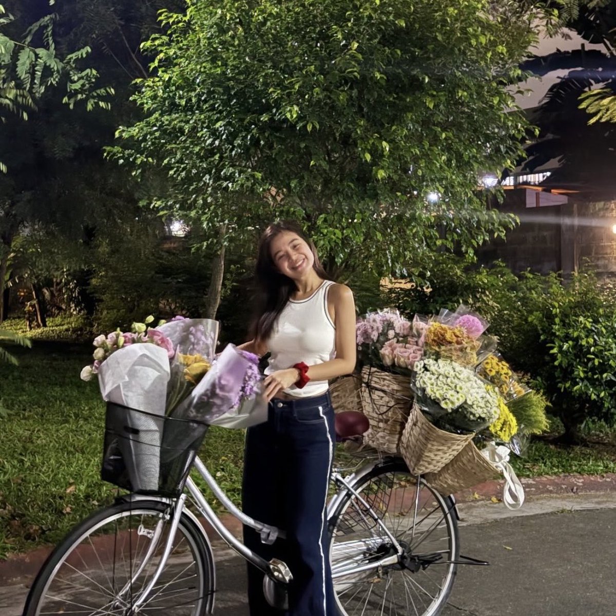 PopPlanet_'s tweet photo. Dustin Yu Shares Intimate Photos with Bianca De Vera Set to Rico Blanco’s “Balisong”. https://t.co/rZe25ecWLw