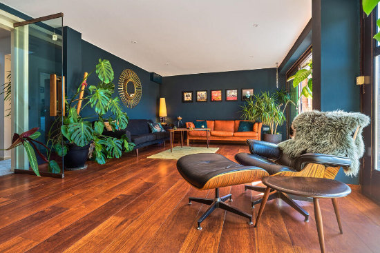 WowHauser's tweet image. I love pretty much everything about this 1960s midcentury modern house in Holt Heath, Worcester. Just had a price drop too. bit.ly/3LJ1oYv