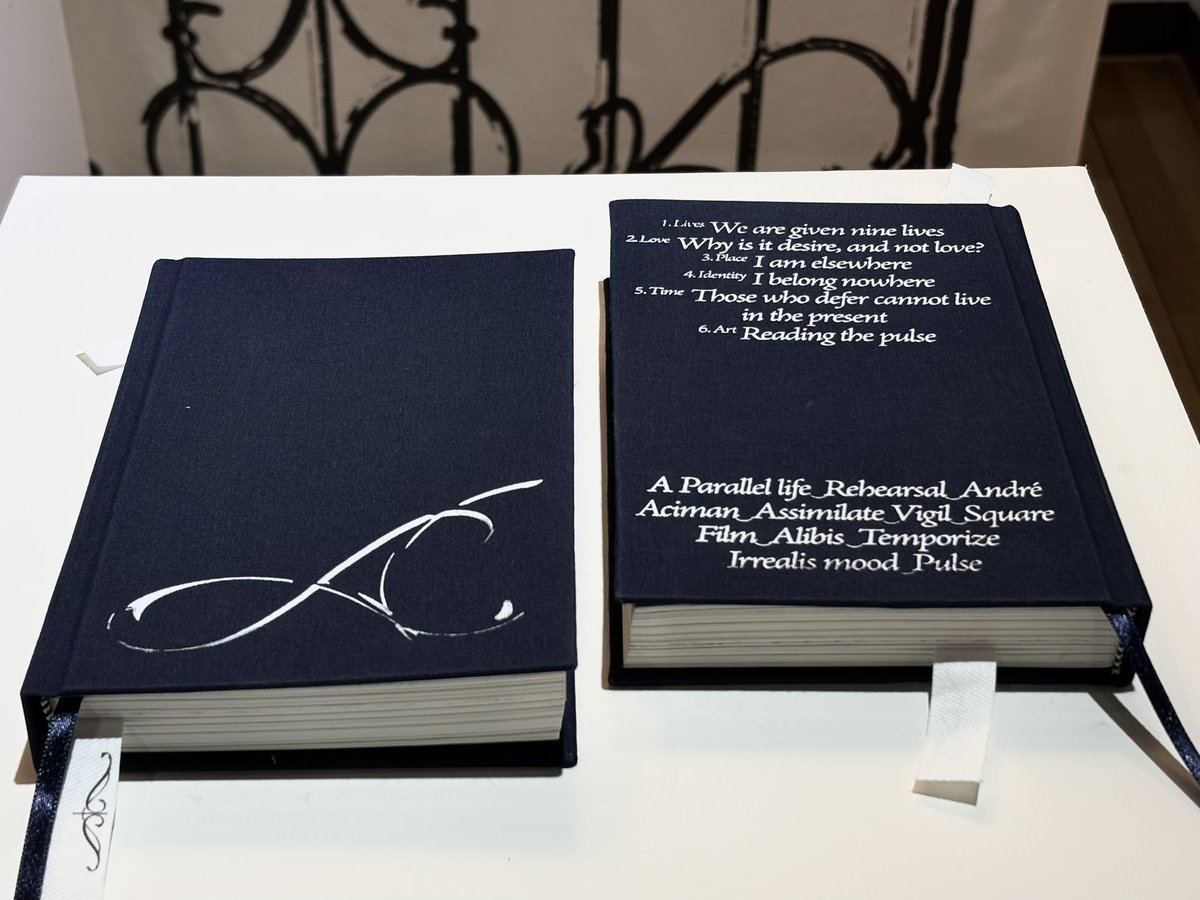 onelookinside's tweet image. 오늘 갑자기 시간이 생겨서  덕성여대 졸전! 빠르게 다녀왓다🚶‍♂️