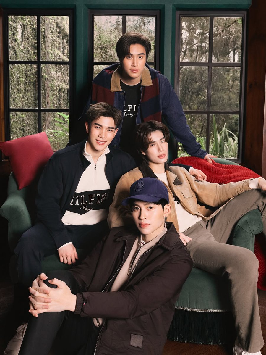 doublepjourney_'s tweet image. 📸 IG : mintmag_th

#TommyHilfiger #TommyFamily
#PondPhuwin 
#ppnaravit #phuwintang
@ppnaravit @phuwintang

หล่อจับใจ! 4 หนุ่ม #ปอนด์ภูวินทร์ #เจมีไนน์โฟร์ท แบรนด์แอมบาสเดอร์ของ Tommy Hifiger ร่วมถ่ายทอดพลังความสดใส ผ่านแคมเปญ Holiday 2025…