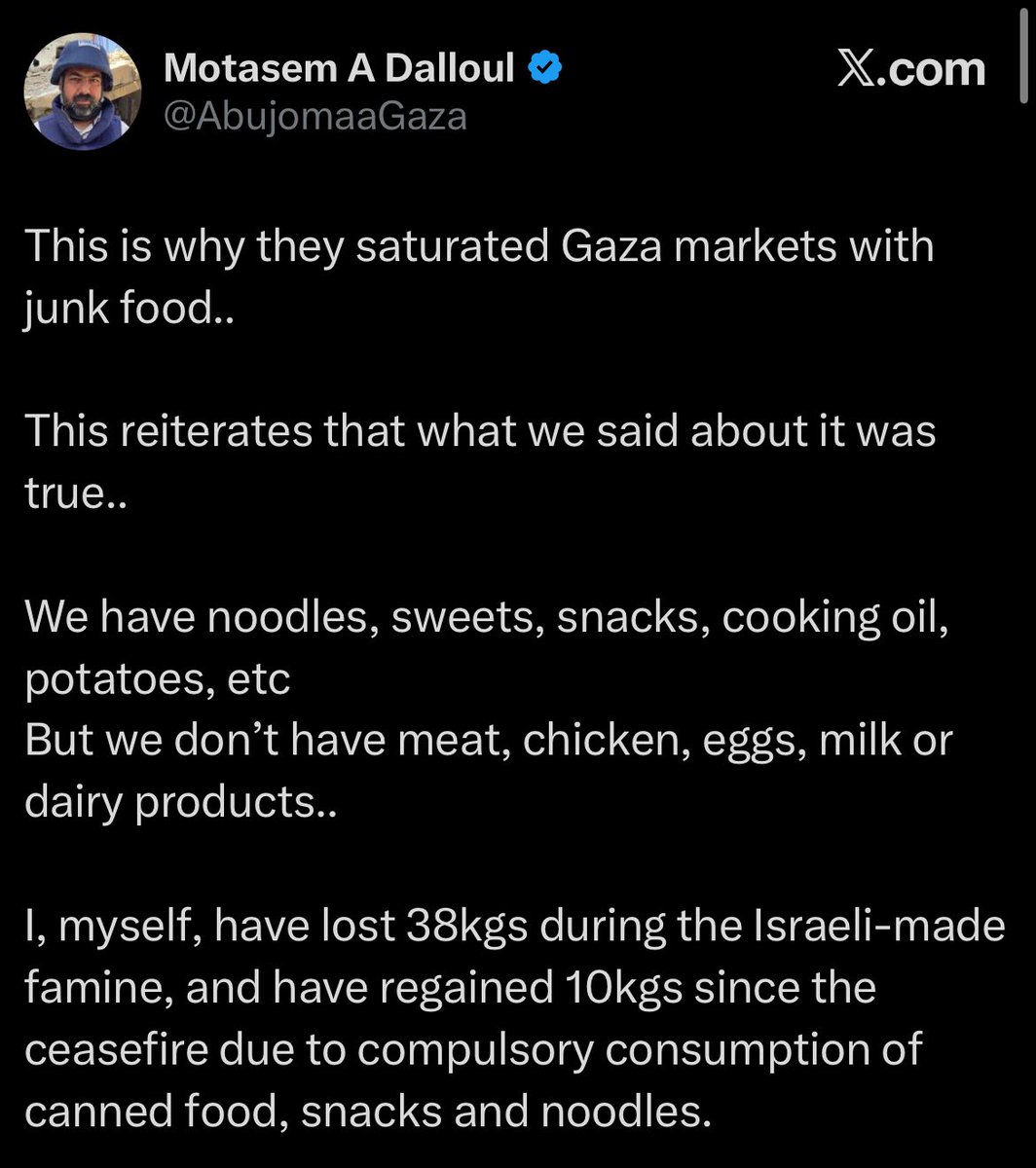 guffanti_marco's tweet image. GAZA:  🇵🇸🇵🇸Motasem, finto giornalista e membro di Hamas 🐷, spiega che i palestinesi hanno un tasso di obesità elevato perché i sionisti li riempiono di Junk Food.

Anche lui - dice- ha perso 38 chili per la carestia e si vede nella foto la denutrizione evidente.

MENTONO SEMPRE