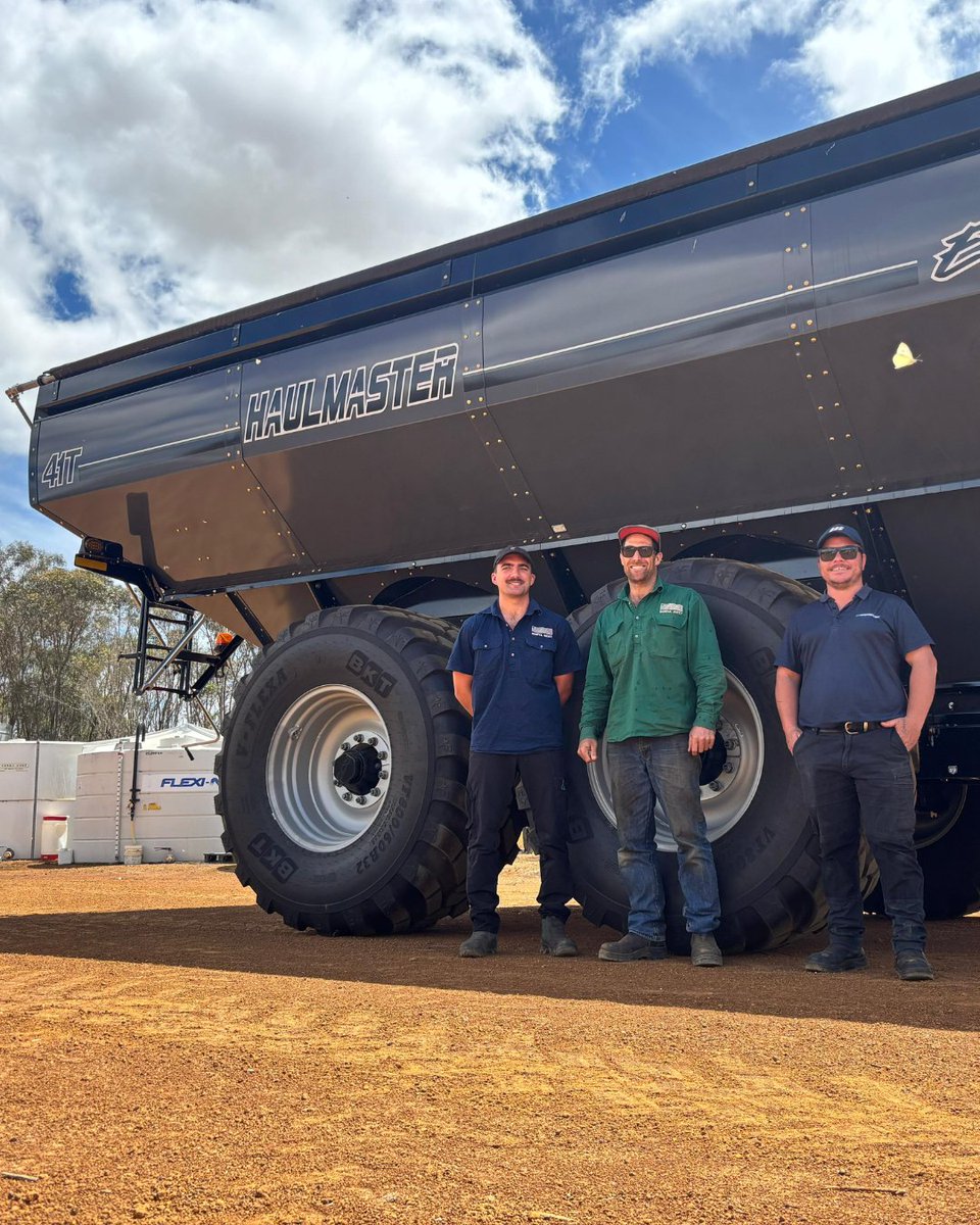waringaag's tweet image. More @elmersmfg chaser bins rolling out to farms across WA.
📍 Featured deliveries:
•Trent, Jerramongup Farms — 36T chaser bin.
•Ed Moir, Boxwood Hill — 36T with HM Connect.
•Jake Graham, Wittenoom Hills — 41T PRO.

Contact your local dealer to learn more