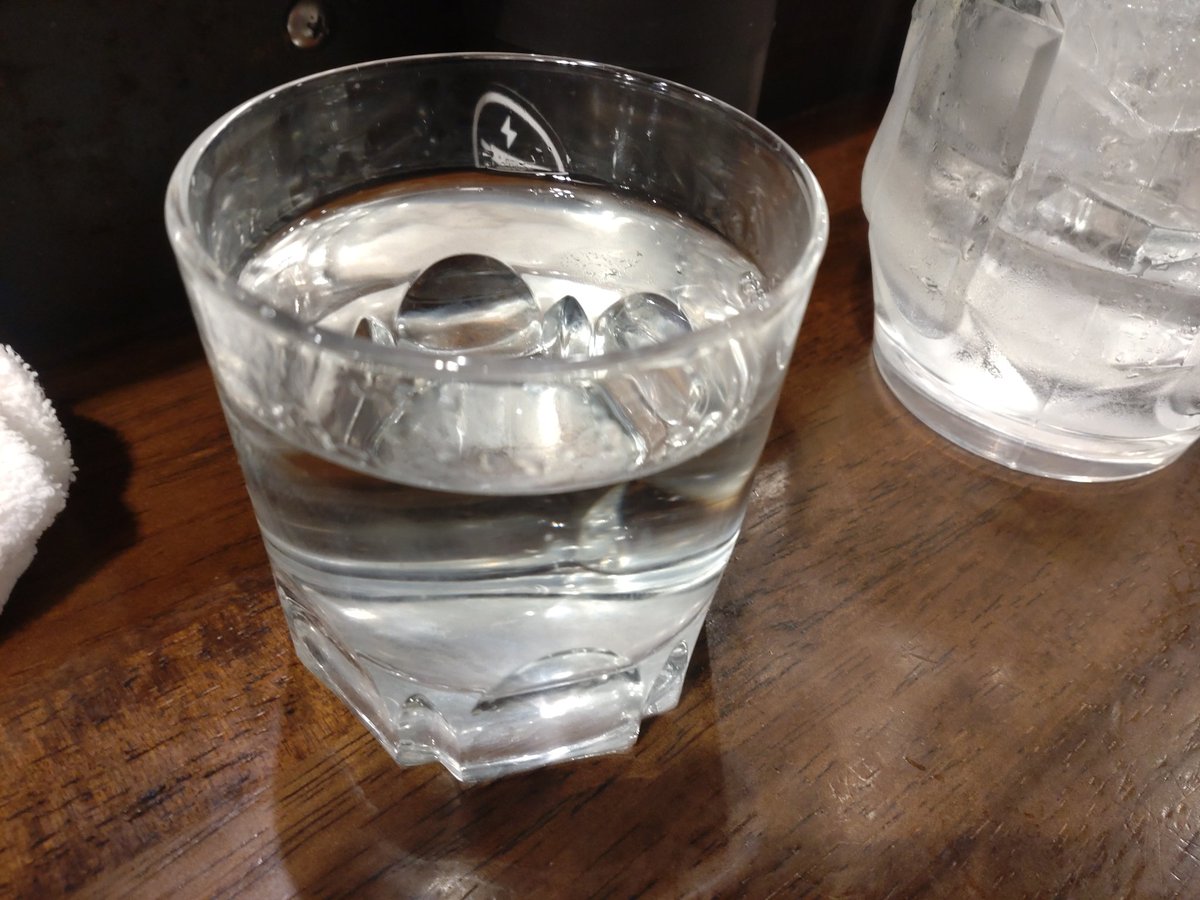 nl42x's tweet photo. 二軒目🍶
WiFiあり🤣 https://t.co/sRm5JHRATZ