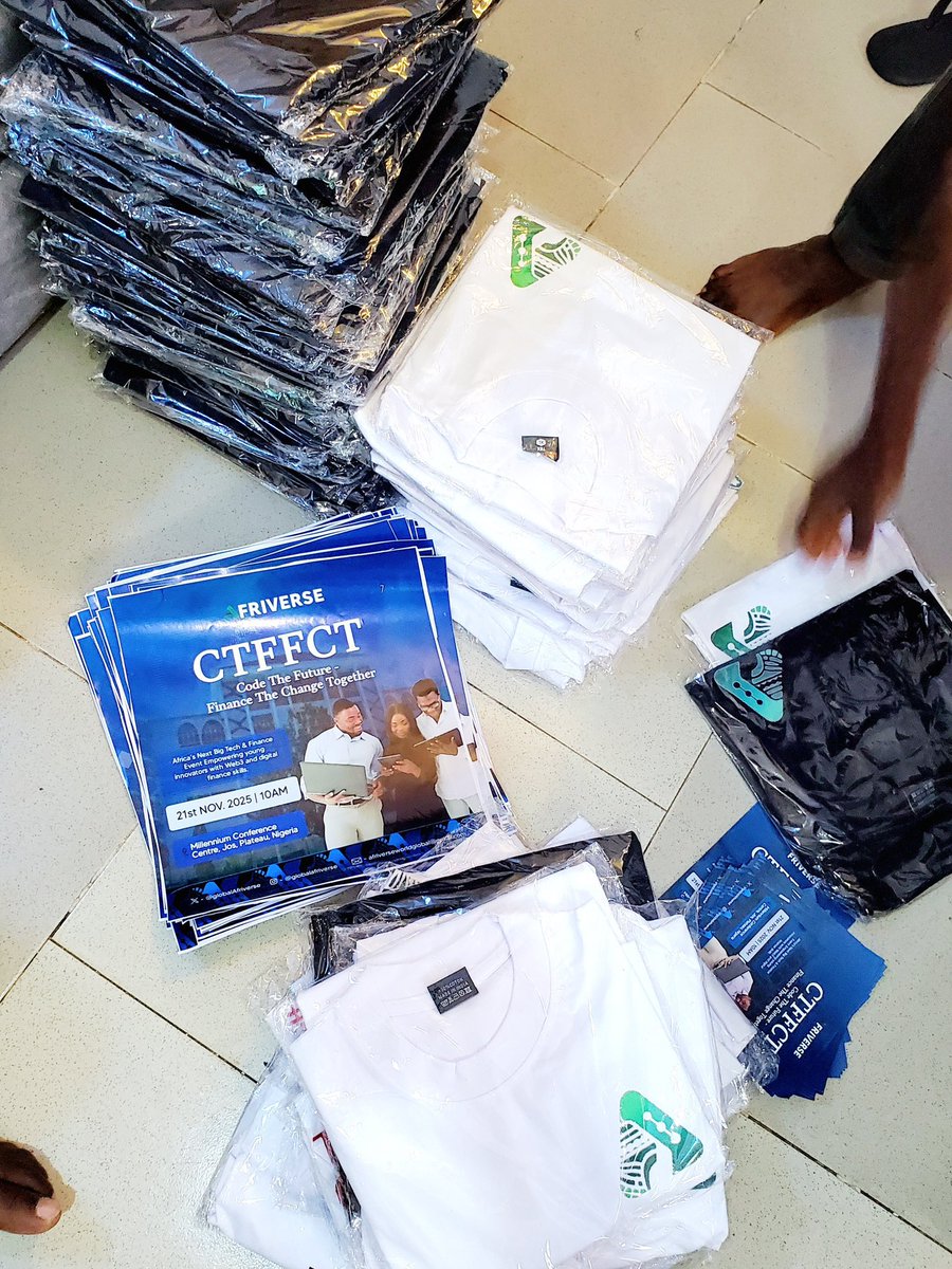 lubyonchain's tweet image. So it’s about 4 days to the biggest Tech Event in my city

I am seriously pumped to be having 

@VampCatCoinSOL 
@ShiftRWA 
@Apexium_ 
@dufflehq 
@mywebacy 

All ably represented 

Who’s coming let me reserve you a merch from any of this amazing project 
Gm CT☕️☕️💦💦