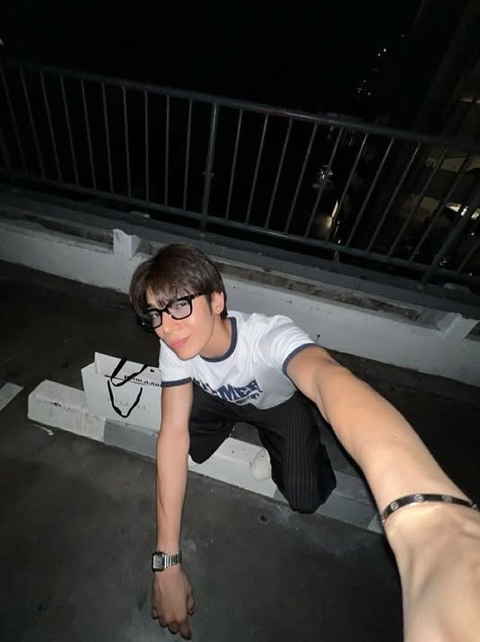 fevumb's tweet image. เมื่อหนุ่ม 97 อยากเป็นหนุ่มเจน z น่ารักว่ะ 
5555555555555555555555555555

#JetATLAS