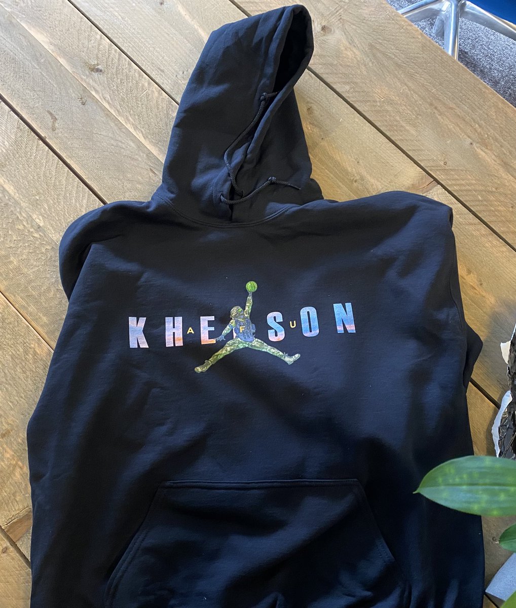 indigonl's tweet image. Good morning Alex! I’m supporting Kherson today #dresscode 😊
Have a great day! 🇳🇱❤️🇺🇦☀️🌅🌻