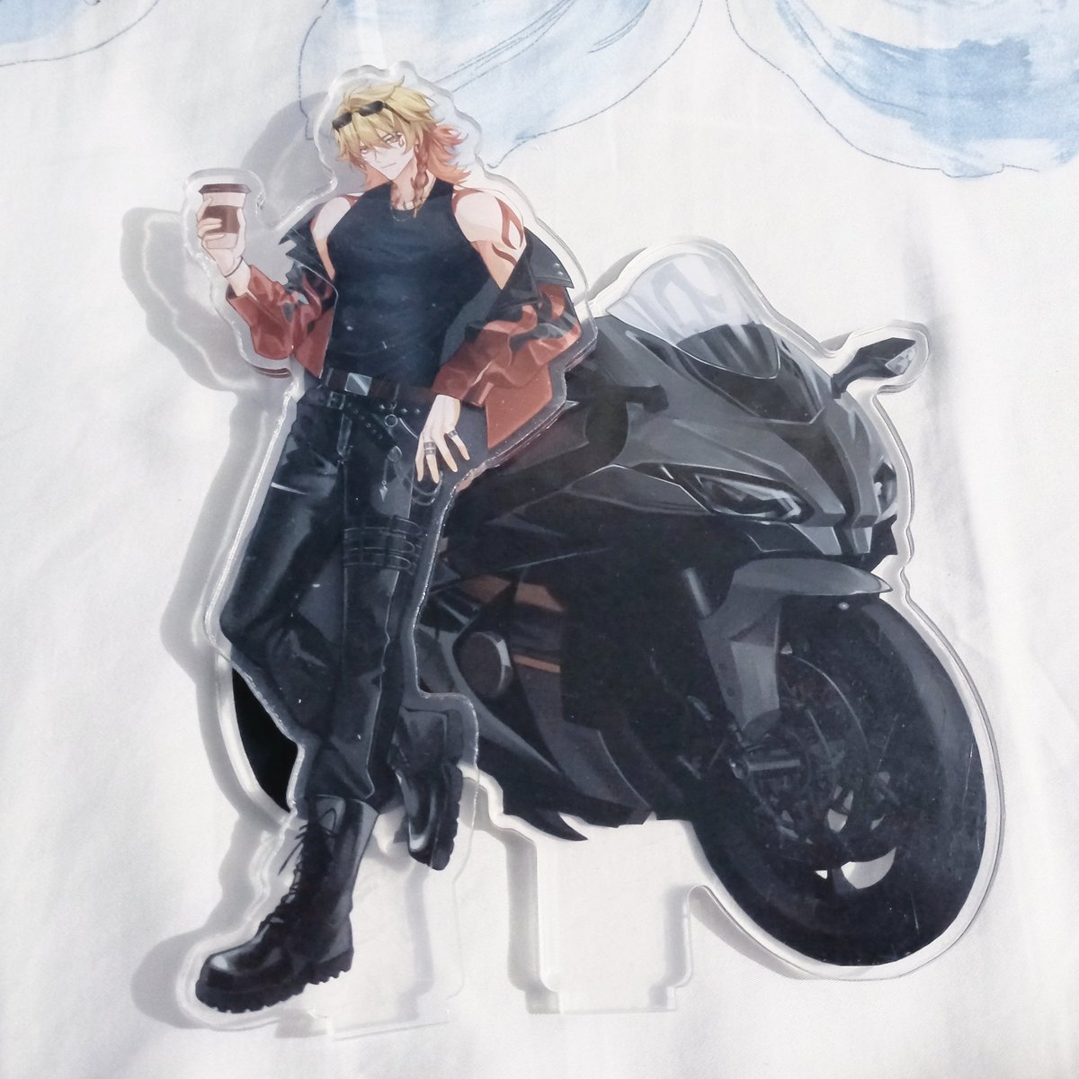 rhumdeuter's tweet image. MYDEIMOOSSSSS RESSINGGGGGGG NGUENGGGG AAAAAAAAA this one standee drove me INSANE bc this was just INSANELY INSANE thank you so much @soyusoda for this showstopping Mymi and for the interaction we had!! I am looking forward to meeting you again at another cons 💙💙