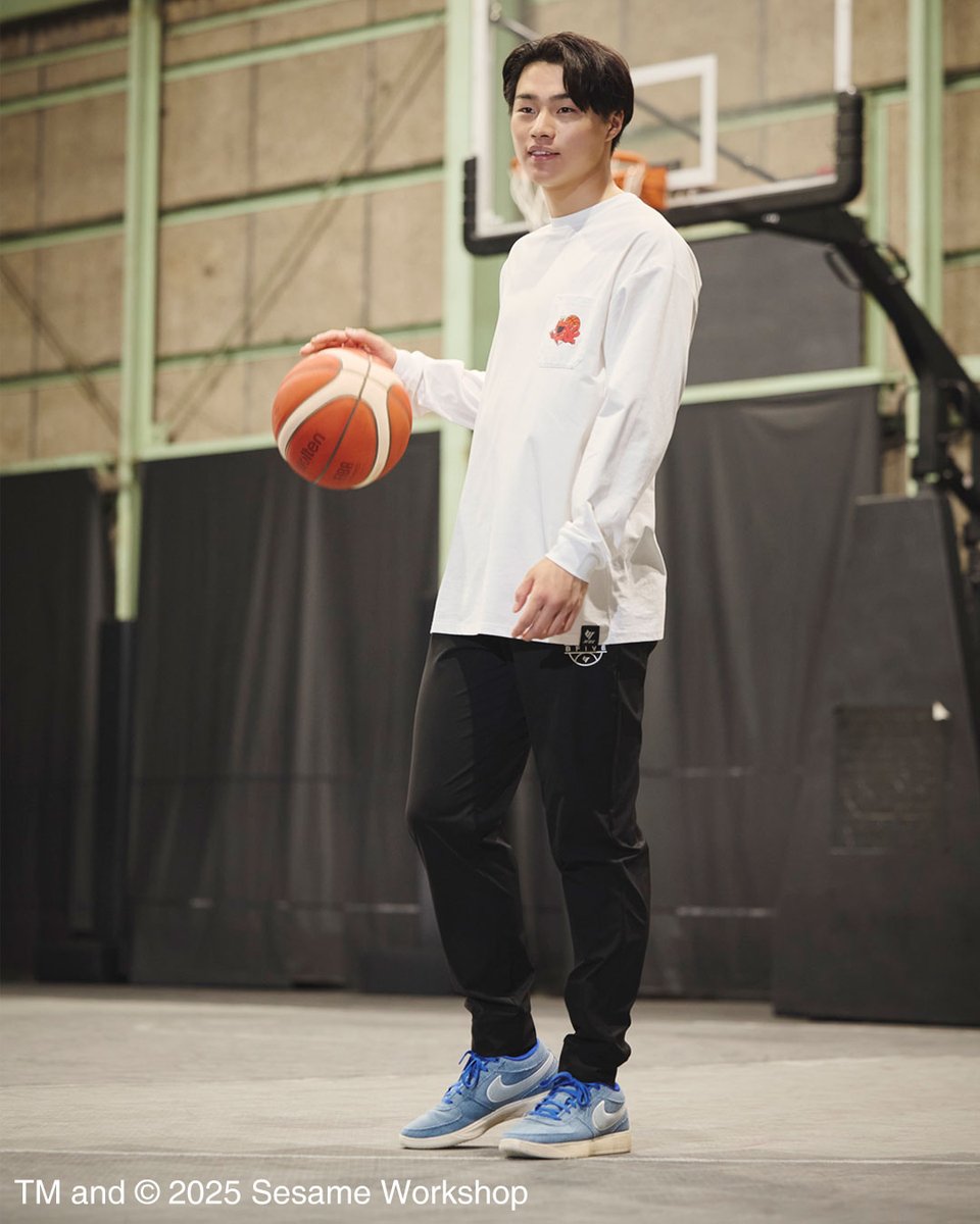 bfivebasketball's tweet photo. 【BFIVE AMBASSADOR】
内尾聡理

【WEAR】
SESAME STREET COMIC TEE ELMO [長袖]

#内尾聡理 
#b_five
#bfivebasketball　
#basketball
#ビーファイブ
#バスケ
#bleague
#パーソナルウェア 
#バスケットウェア
#sesamestreet https://t.co/Lok9Hua5E1
