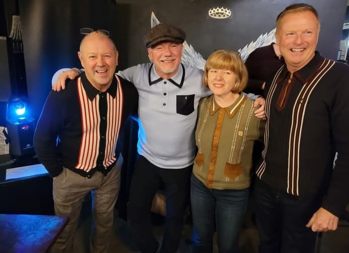 Gabicci1973's tweet image. A fine selection of Gabicci's on show at 'Funksville' in Caversham, Reading on Saturday evening.
Photos : Richard Rowland