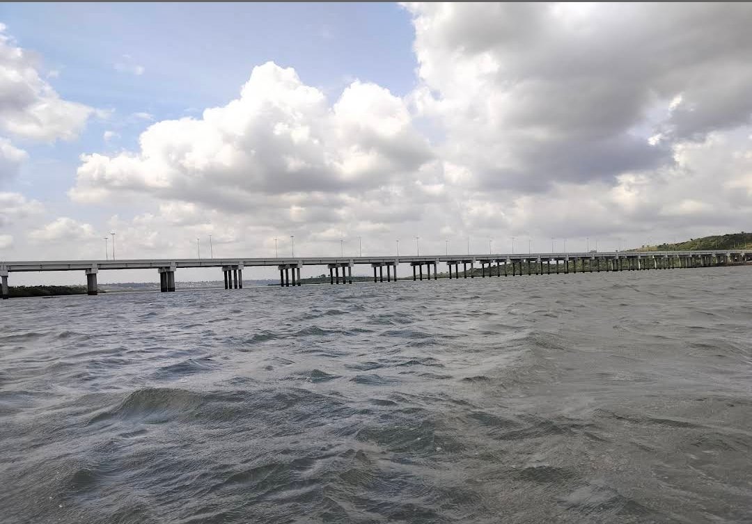 THE DONGO KUNDU BYPASS  
It's a 17.5-kilometer dual carriageway infrastructure engineered to circumvent Mombasa Island by linking Miritini to  Kibundani on the via the Likoni-Lunga Lunga corridor. It spans Mombasa and Kwale counties and incorporating the East Africa's longest