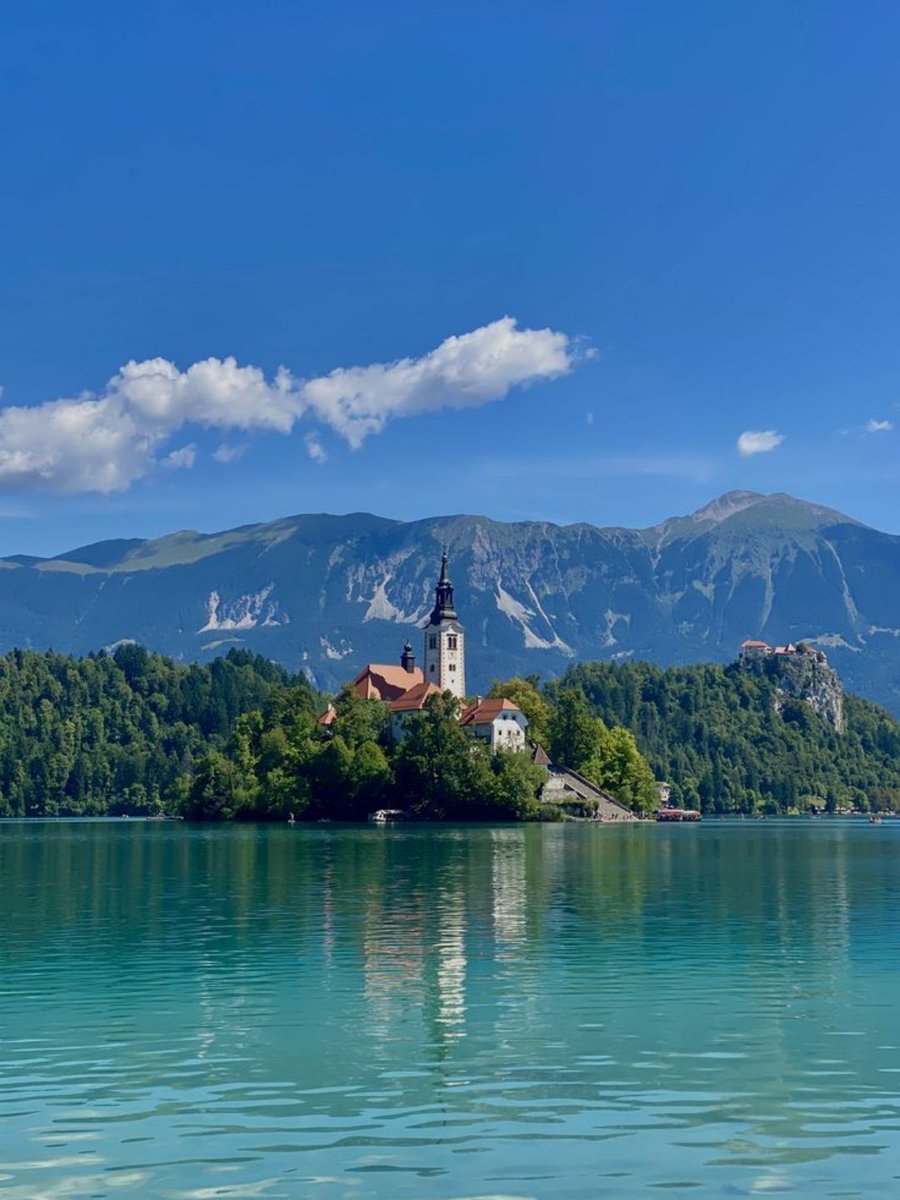 MozartCultures's tweet image. lake bled, slovenia