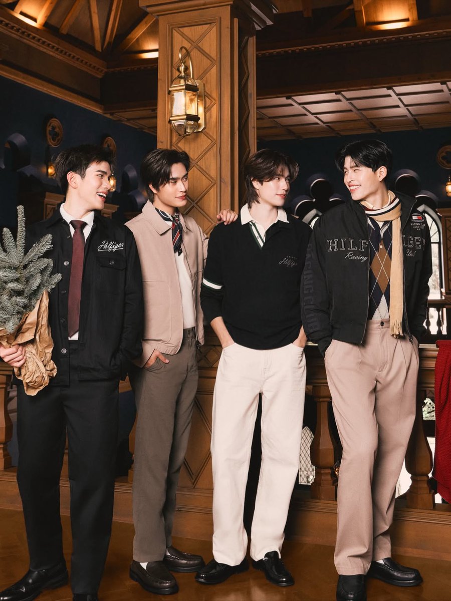 FourthOfficiall's tweet image. IG Post Update [17112025] : mintmag_th

@tawattannn
#Fourthnattawat #โฟร์ทณัฐวรรธน์
#TommyHilfiger #Tommyfamily

หล่อจับใจ! 4 หนุ่ม #ปอนด์ภูวินทร์ #เจมีไนน์โฟร์ท แบรนด์แอมบาสเดอร์ของ Tommy Hilfiger ร่วมถ่ายทอดพลังความสดใส ผ่านแคมเปญ Holiday 2025 พร้อม…