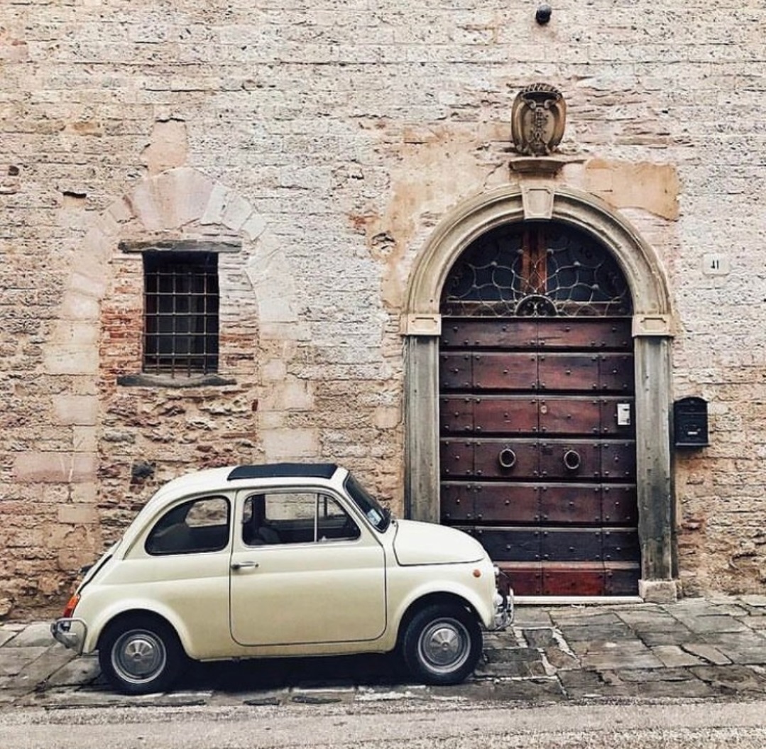 pantelischio's tweet image. Gubbio, Ιταλία
#Doorsandwindows