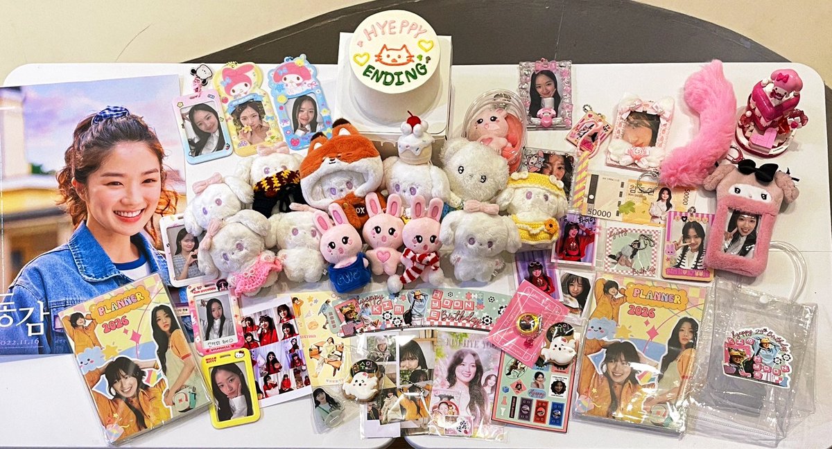 Kim Hyeyoon メンバーシップキット キムヘユン トレカ ぬいぐるみ Kim Hyeyoon メンバーシップキット キムヘユン トレカ ぬいぐるみ