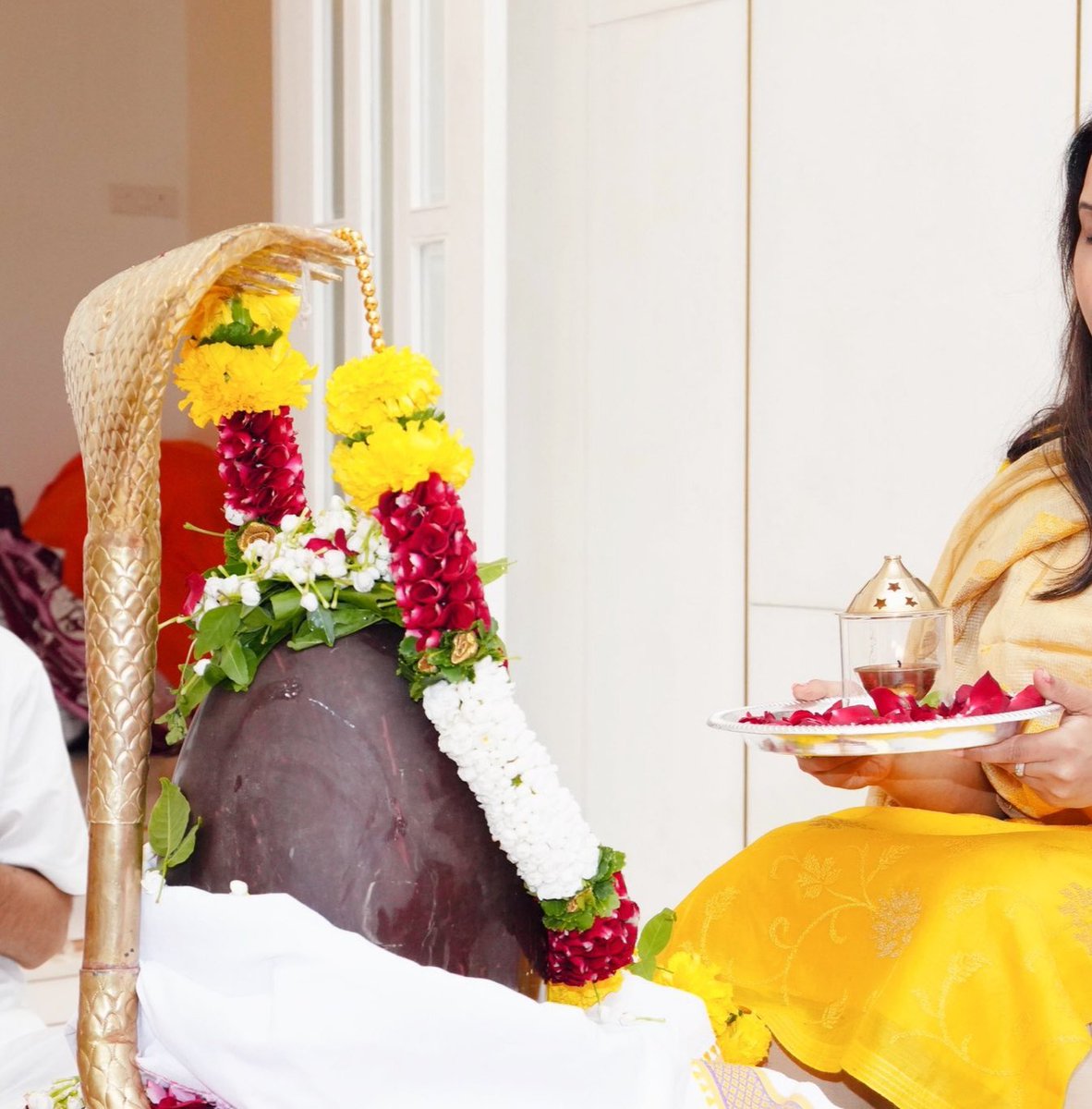 mom_ki_ladali's tweet image. 🔱Har Har Mahadev🙏
&quot;जो शिव को दिल से याद करता है, उस पर महादेव की कृपा होती है।&quot; 
#mahadev #newpost #viralx
Repost me everyone..💚