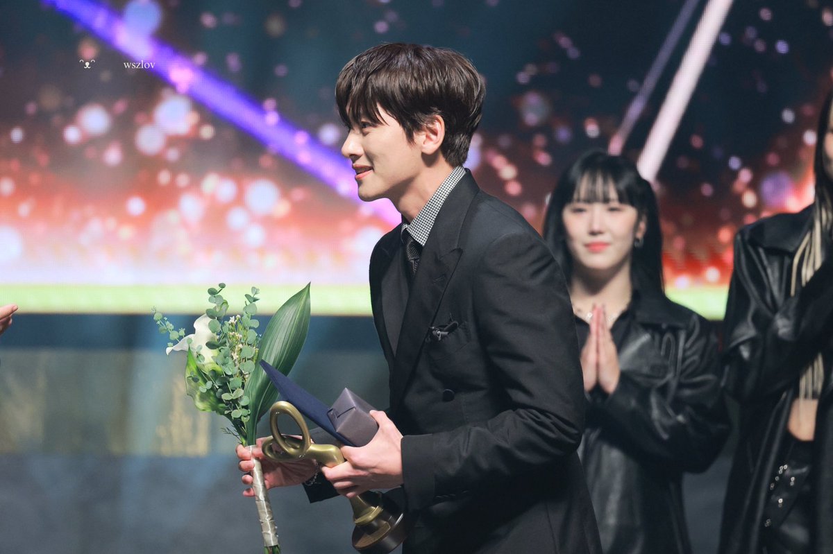 ᵔᴥᵔ tweet media