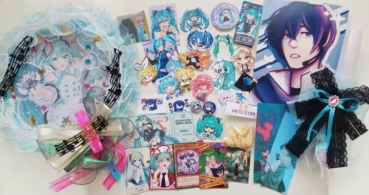 thank you to all the sweet people who traded with me and got some of my free stickers in miku expo manila!! 🥹🥹🥹