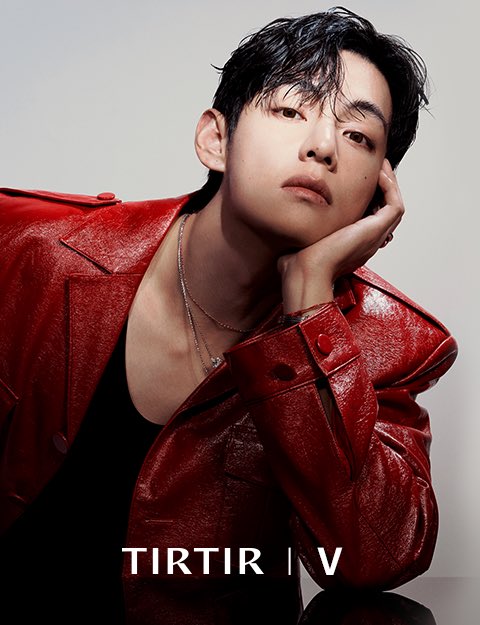 Maria_TAELandd's tweet photo. @tirtir_official TAEHYUNG BEST AMBASSADOR❤️
#TIRTIR #티르티르
#YOURSHADEOURSTANDARD
#TIRTIRLAPOPUP #LAPOPUP #LA
#TIRTIRGLOBAL #LETSRADIATE
#GLOBALAMBASSADOR #뷔 #V https://t.co/w12LzyadbQ