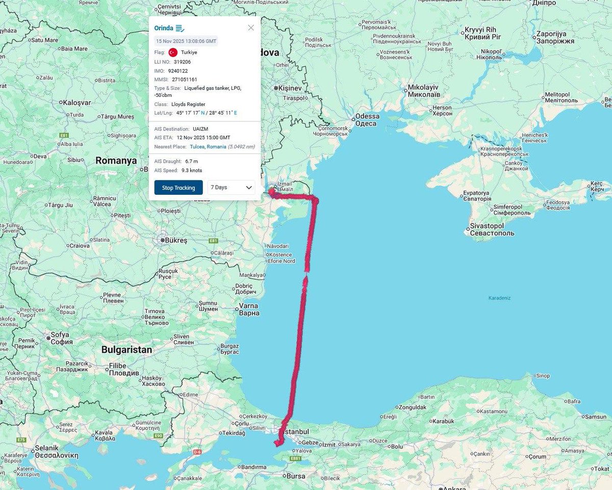 denizcilikgm's tweet photo. Türk bayraklı, 16 Türk personeli bulunan ORINDA adlı LPG gemisine Ukrayna İzmail Limanında tahliye sırasında isabet almış ve yangın çıkmıştır. Mürettebat gemiyi emniyetle terk etmiştir. Herhangi bir yaralanma yoktur. Gemide çıkan yangına itfaiye ekiplerince müdahale edilmektedir. https://t.co/tLokyPGi6e