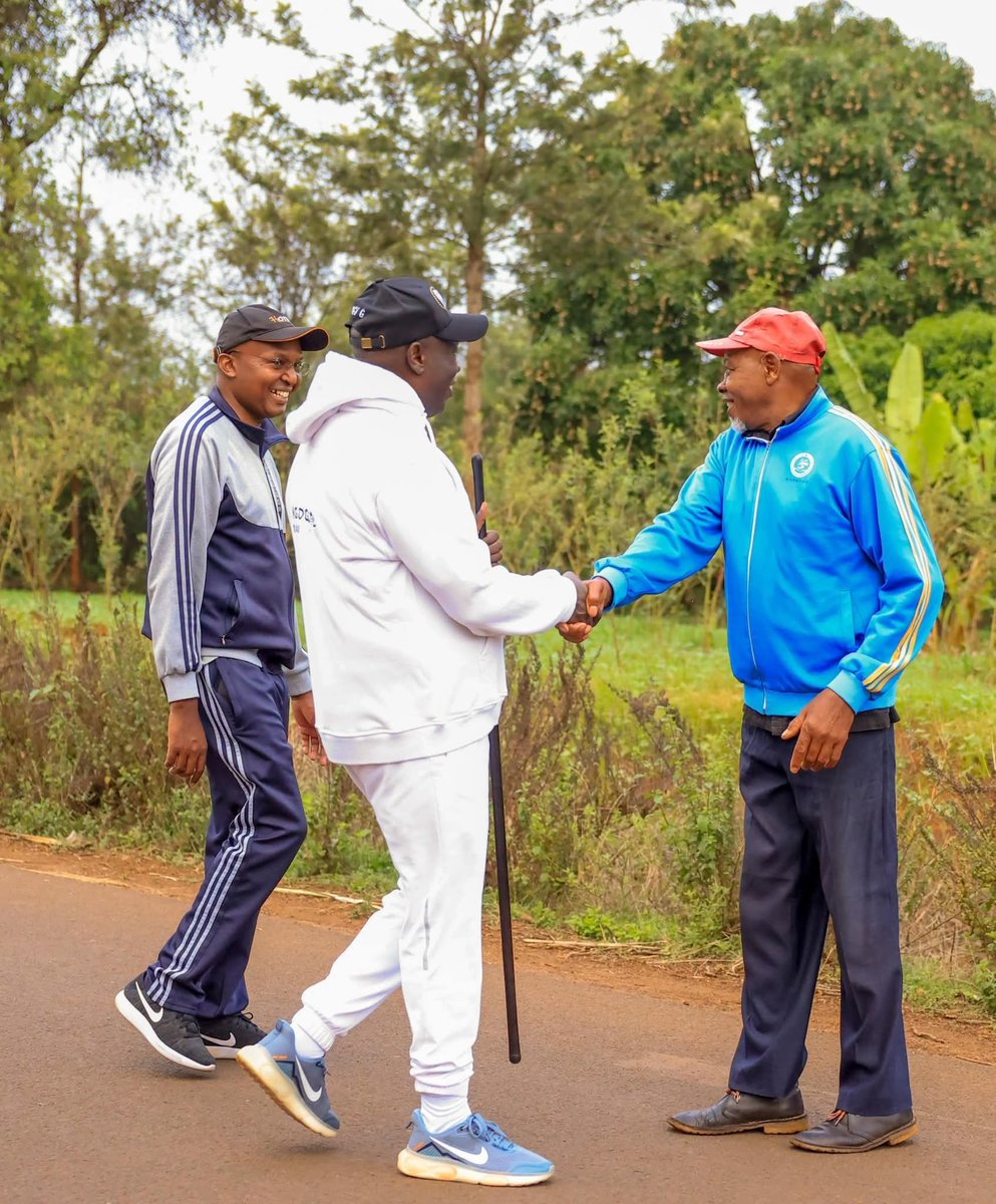 kevinrigathi_'s tweet image. Unpopular opinion. Only Rigathi Gachagua can fit Raila Odinga&apos;s shoes in Kenya right now.