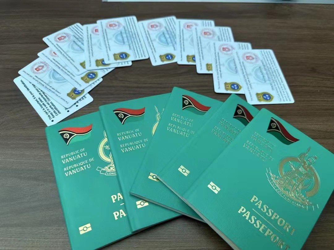 linyongheng3's tweet image. 瓦努阿图移民优势：
1、背调简单 门槛低 能开无犯罪就可以
2、周期快速  3个月拿身份
2、价格便宜 性价比高
3、后续全面（可提供瓦国身份证、无犯罪、出生证明、单身证明、结婚证等文件）
4、成功率高
瓦努阿图身份主要功能：
1、全球免签 畅行无阻 免签100余国
2、税务筹划 海外上市