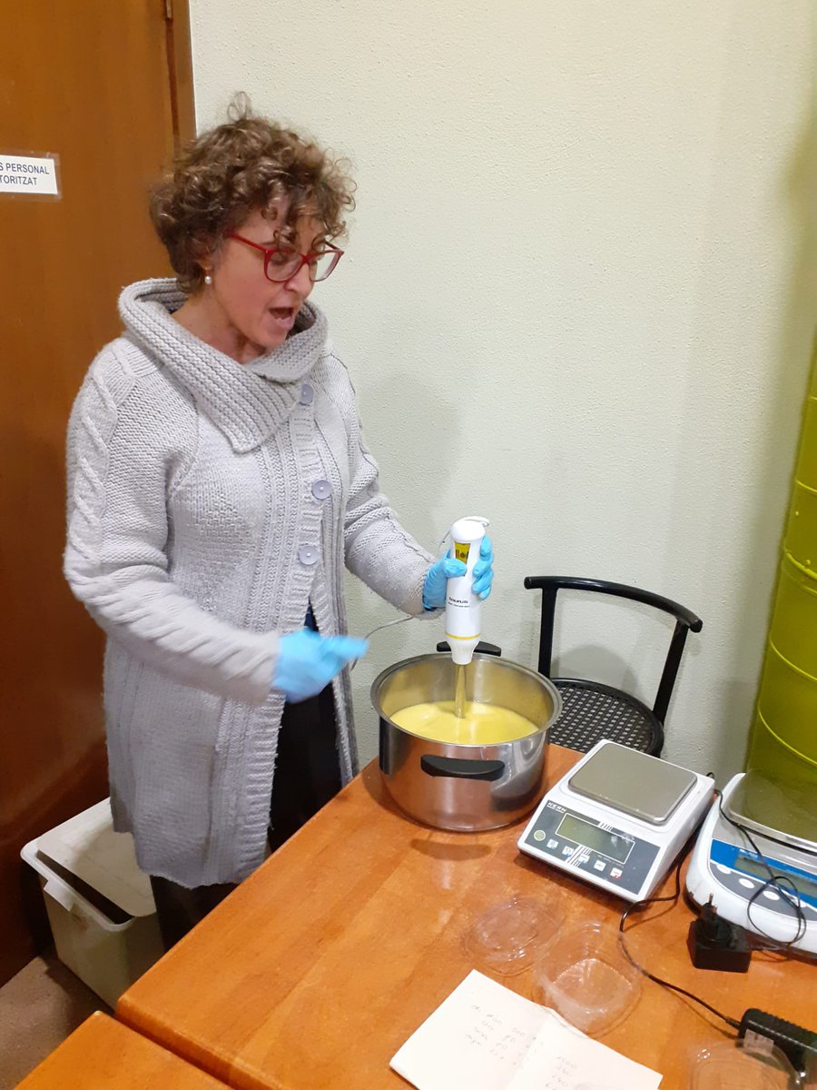 Mancoplana's tweet photo. ♻️Taller de sabons naturals a #Collsuspina en motiu de la Setmana Europea de la Prevenció de Residus (#aREca)
🤝 #CuidemlEntorn 🌱 #FemFutur