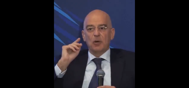 Έχω σιχαθεί μέχρι αηδίας τους γέρους που ονειρεύονται πολέμους για να πεθάνουν σε αυτούς οι νέοι."
Τζορτζ ΜακΓκόβερν