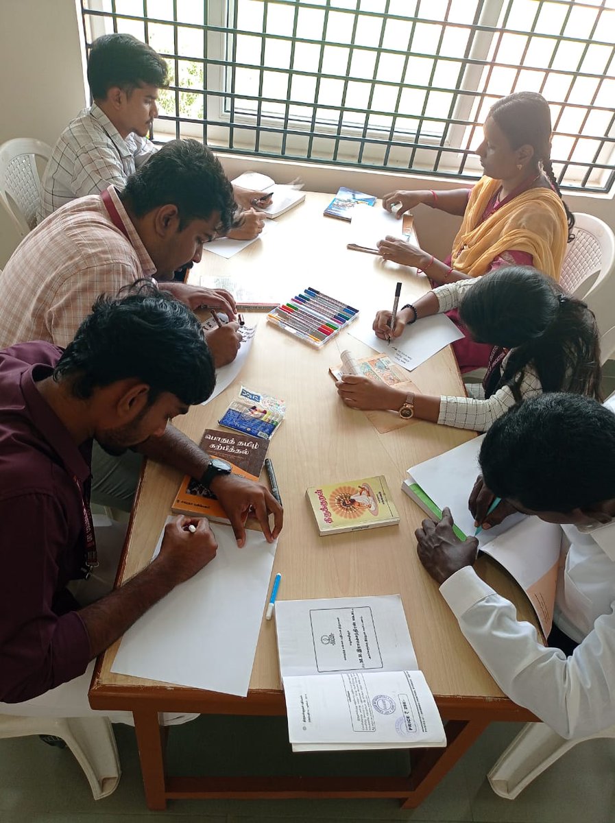 NSSGRT1TVLR's tweet image. Our B.Ed. student teachers actively participated in the Book Review session, presenting insightful reflections and showcasing their love for reading.
#GRTCollegeOfEducation #LibraryWeek2025 #BookReview #ReadingCulture #FutureTeachers #EducationalActivities #LoveForReading #GRTCOE