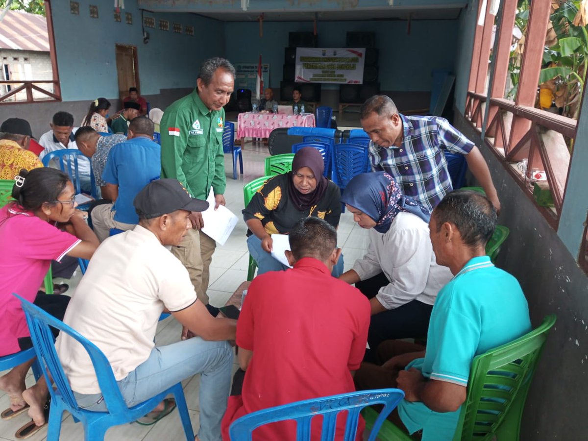 Stevenpariama26's tweet photo. Gotong Royong Membangun Desa; wujud nyata kerja kolaboratif semua pihak dalam Membangun Bangsa

#TerimaKasihYandriSusanto
#SelamatkanDesaDariNarkotika
#DesaBersinar
#DesaGotongRoyong

@prabowo
@YandriSusanto
@arizapatria_ https://t.co/4izhQytQWc