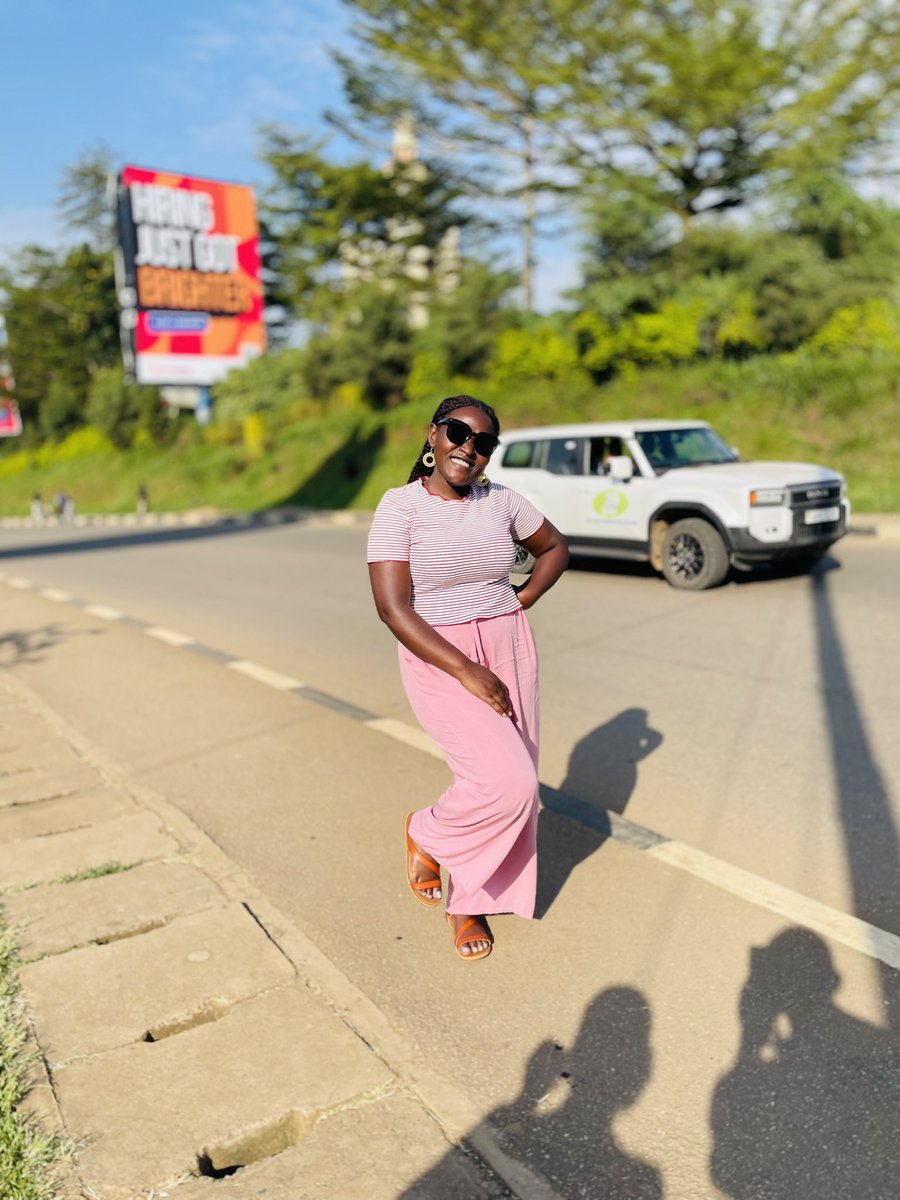 Kedithug's tweet image. Good morning world! Greetings from the heart of tourism-Fort Portal 
Step into this new week with confidence and hope.
#MondayMorning #FortPortal #MondayMotivation