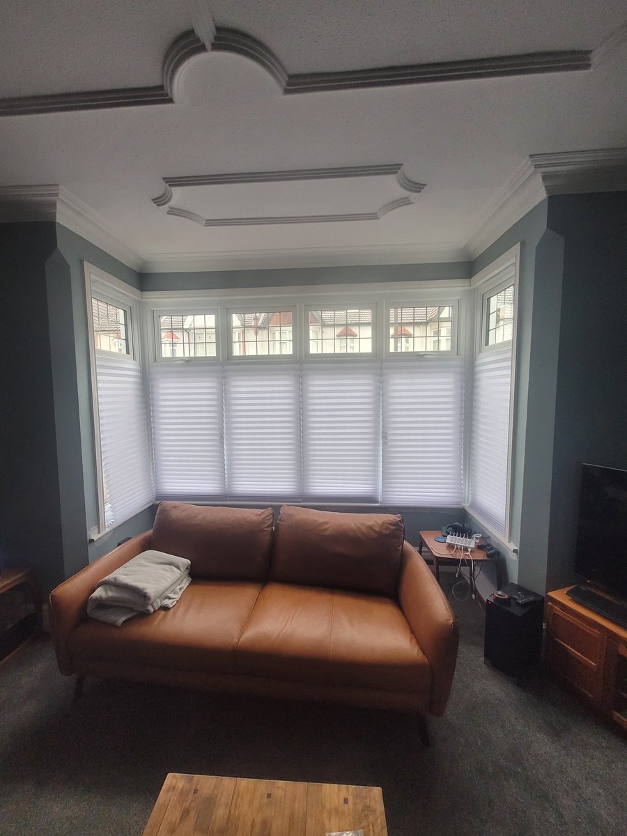 TempBlinds's tweet photo. We just made privacy effortless — peel, stick, and you’re done. Temp Blinds fit any UK room in minutes for instant style and zero fuss. Grab yours: https://t.co/ttfIUBh0au #HomeHacks https://t.co/3aQgr1DnCU