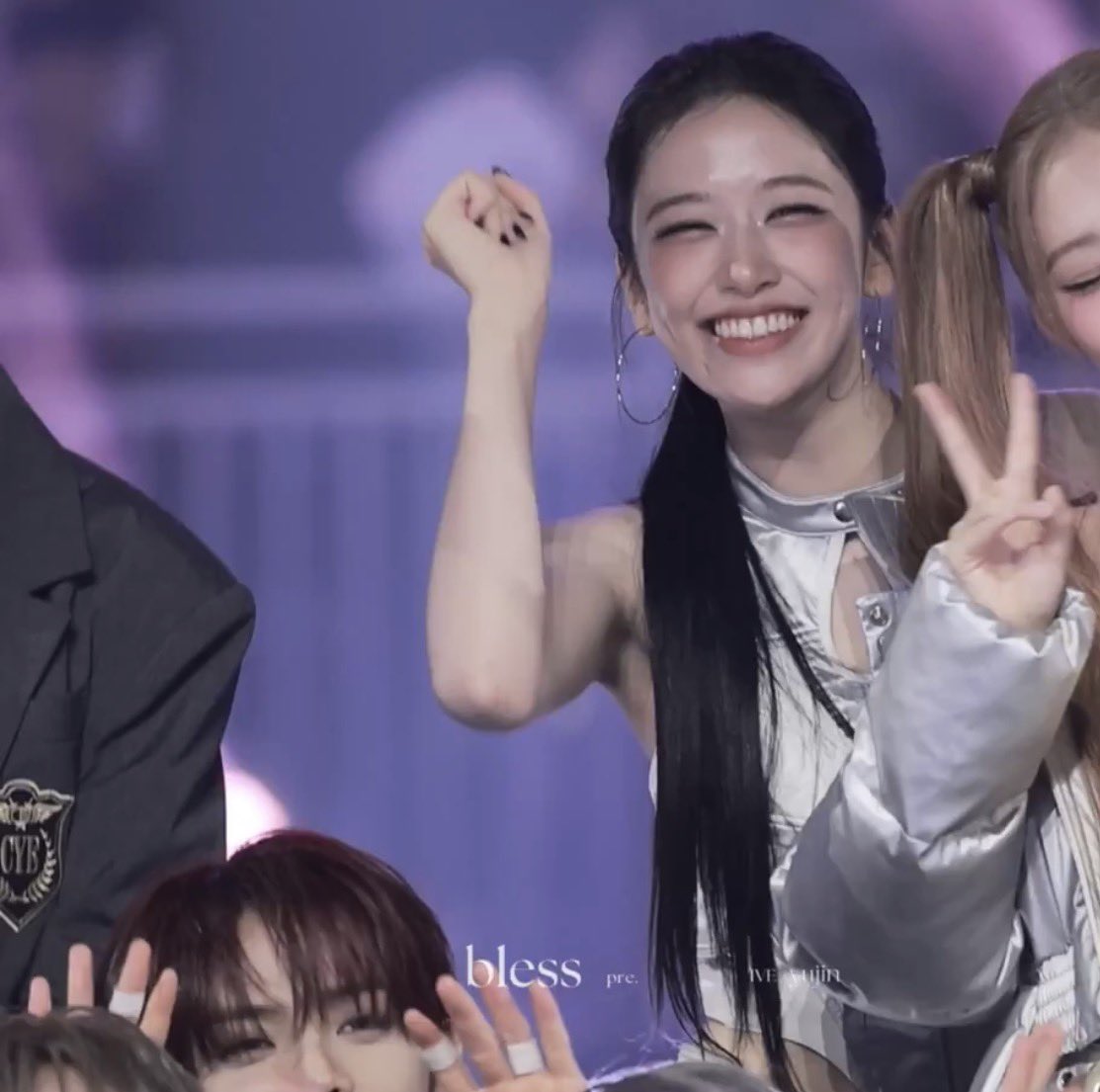 why is this giving yujin 😭 leeseo is really yujin's daughter