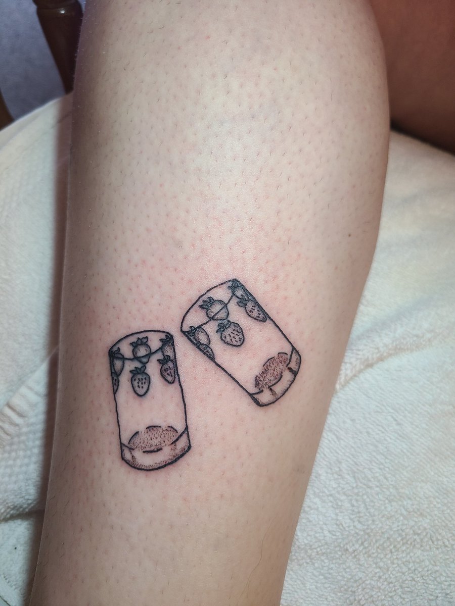 MonsterJello's tweet photo. Dude I can't sleep! I woke up with like the diggity dopest idea. Do you think @AnimeNorth would let me have a tattoo/vtuber tent and or booth?? 🤯🤯🤯🤯

I CAN'T STOP THINKING ABOUT IT!! https://t.co/0TnfjCtPdz