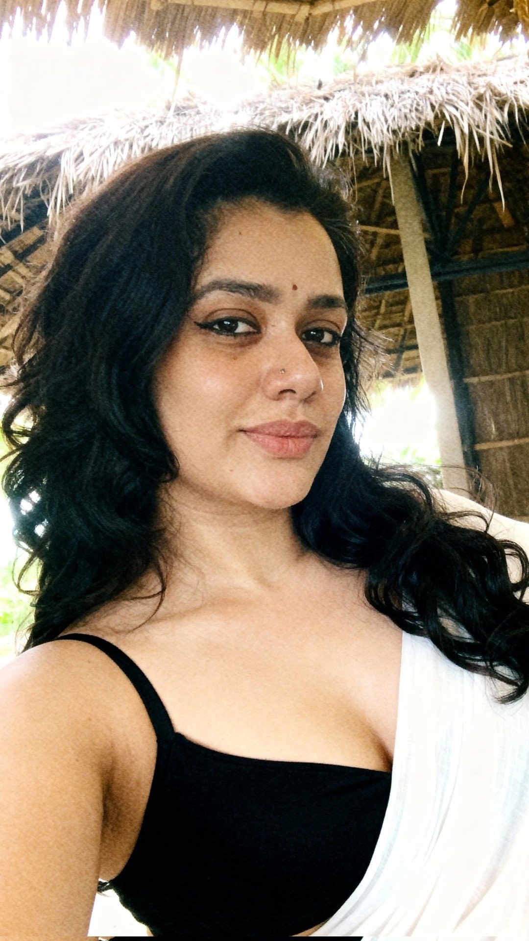 G58M7UXaYAAHw8W?format=jpg&name=large