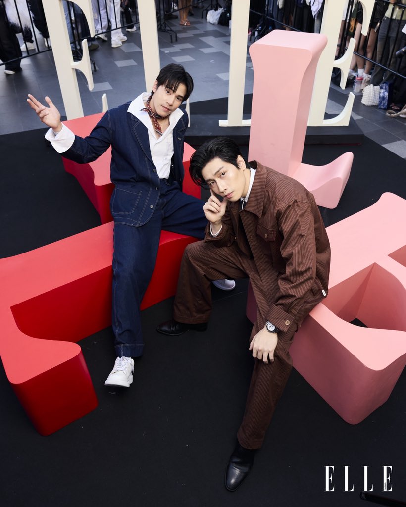 ELLEThailand's tweet photo. #ELLEExclusive หล่อเท่! สองหนุ่ม เจษ เจษฎ์พิพัฒ @jesjpp และ ไบเบิ้ล วิชญ์ภาส @biblesumett เช็กอินเอ็���ซ์คลูซีฟคอนเนอร์ที่งาน ELLE Fashion Week 2025 ในลุคโชว์  Boy Scouts ELLE MEN Presented by XPENG 

#EFW2025 
#SeeYouAtTheTent
#ELLEThailand
#EFW25ATICONSIAM
#jesjpp #biblesumett https://t.co/87vvd2WJE4