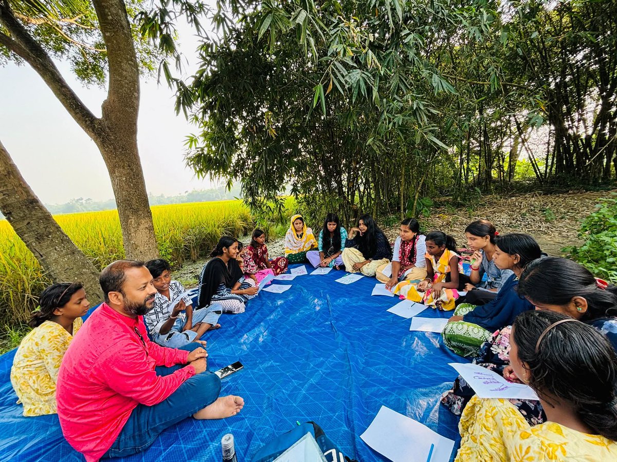 Empowering Youth &amp; Adolescent: Reflections of Training of Trainer (ToT) session.
We recently concluded a vital TOT program focused on the critical issue of parent and child relationships. 
👉🏻 Explored: -Self-Perception
-Identifying Conflict 
 at self-harm.
#Sanhati #yuvashakti