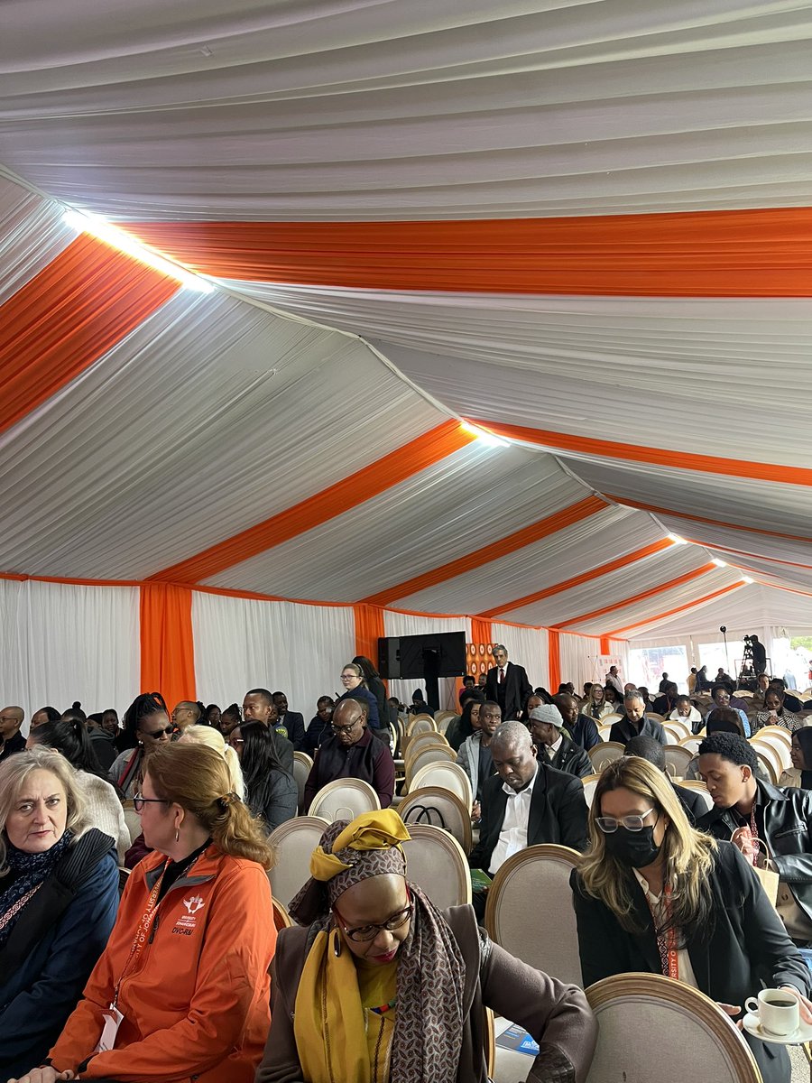 ujfm's tweet image. Happening now: UJ and UNDP’s Timbuktoo officially launch the UJ UniPod, unlocking a new era of innovation and tech-driven solutions. 

#UJUniPodLaunch #TechForTomorrow #UJ20 #UniPods #Timbuktoo
