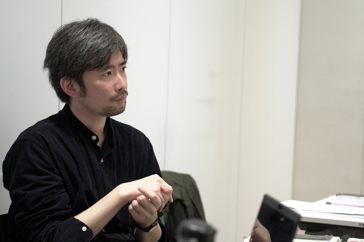 pancakenokai's tweet image. パンケーキの会『エーリヒ・ケストナー～消された名前～』
作者鈴木アツトさんをお招きしての勉強会の模様です。

ご予約開始は11月29日～
現在2作品セット券を先行販売中！
forms.gle/cvnCGvMkWGuDsN…

#パンケーキの会 #ある夜をめぐって #ケストナー