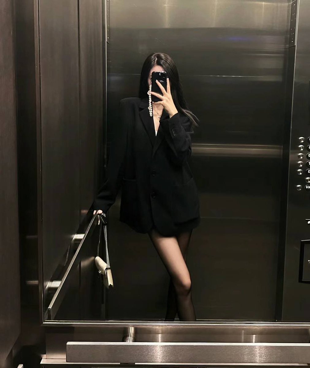 黄推福利内容 - 小樱Cos外围(包养 明星 楚女 伴游 )的精彩图片 福利姬小樱Cos外围(包养 明星 楚女 伴游 )分享的黄推图片3 - 网红私拍内容