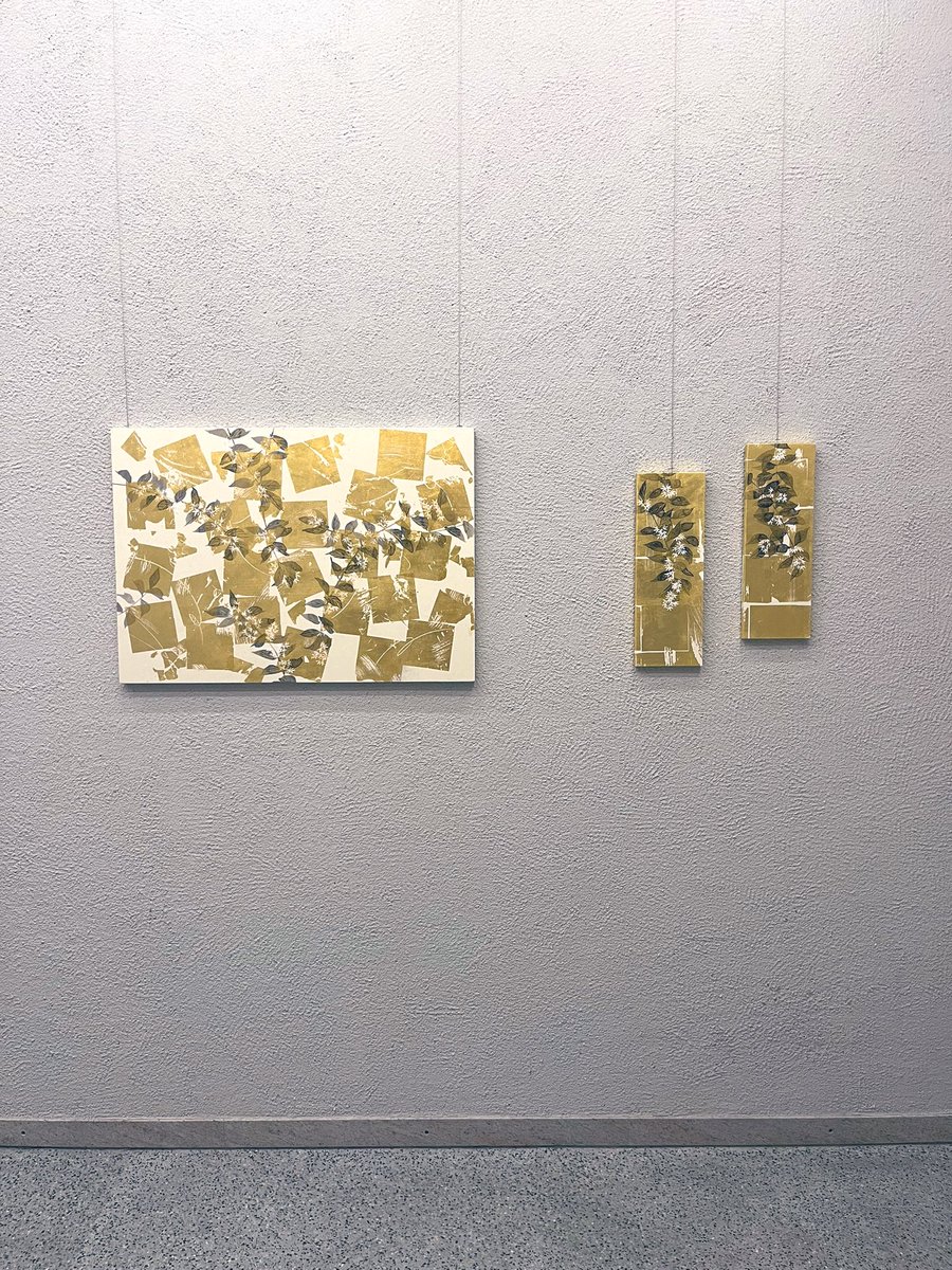 gurigu3's tweet image. 靭公園近くのSHIZUKA BUILDING LOUNGE。オープンから気になっててやっと行けた。
そしてこちらもずっと気になってた、林樹里さん。箔の作品美しい～。生で見れてうれしい～。
合同展示の李さんもすごくよかった。版木好き。