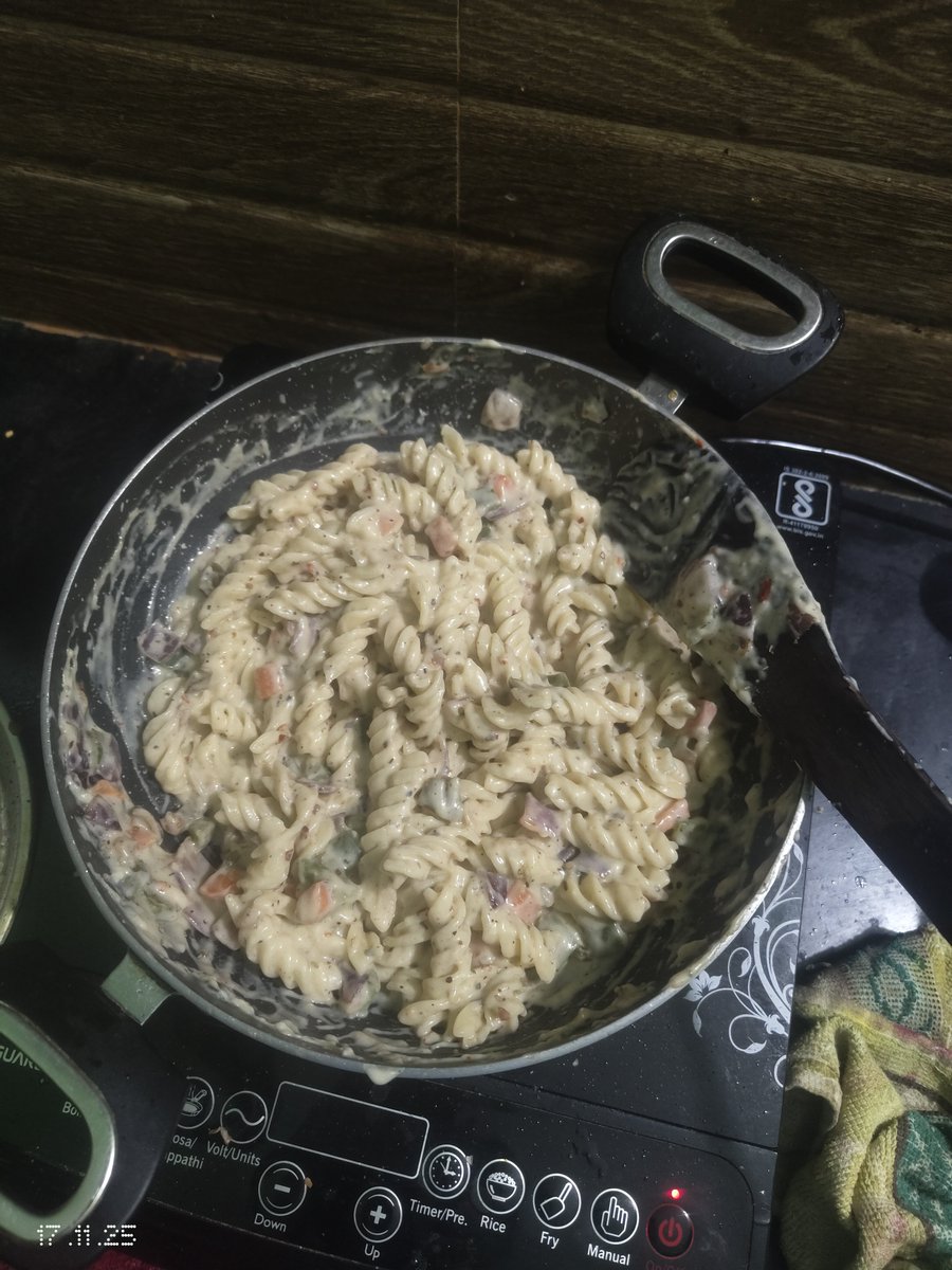 tamizh_tamizh's tweet photo. White sauce pasta 😋 https://t.co/dENVQwoYsU