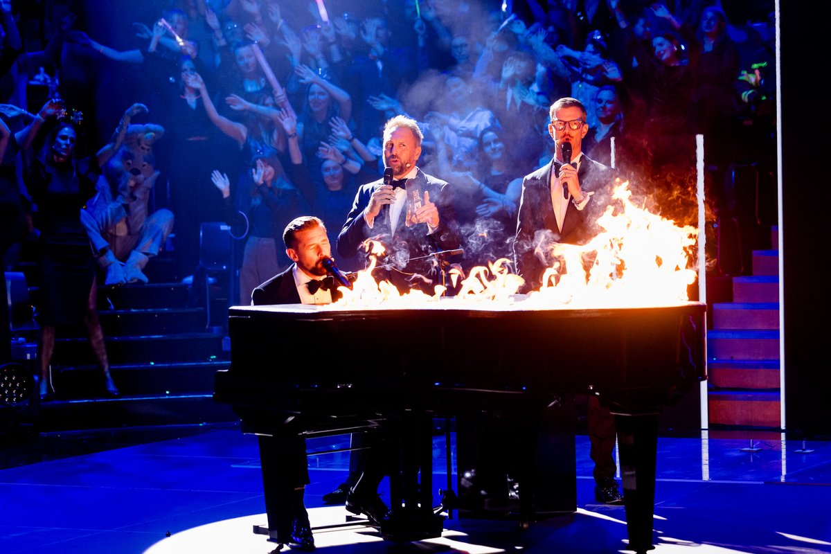 ProSieben's tweet image. 🔥 @jokoundklaas brennen für 2026: #JKvsP7 startet am Mittwoch in die neue Staffel und zelebriert am 1. Januar die Neujahrsgala. Gewinnen die beiden die Gala, steht für uns direkt zum Start des neuen Jahres mehr als die üblichen 15 Minuten Sendezeit auf dem Spiel ...