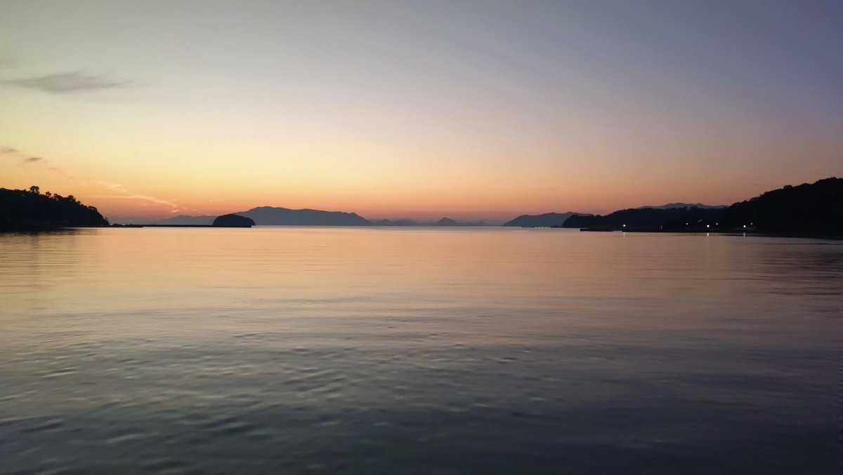 昨日上げそこねた、肥薩おれんじ鉄道に乗って、芦北町からの有明海の