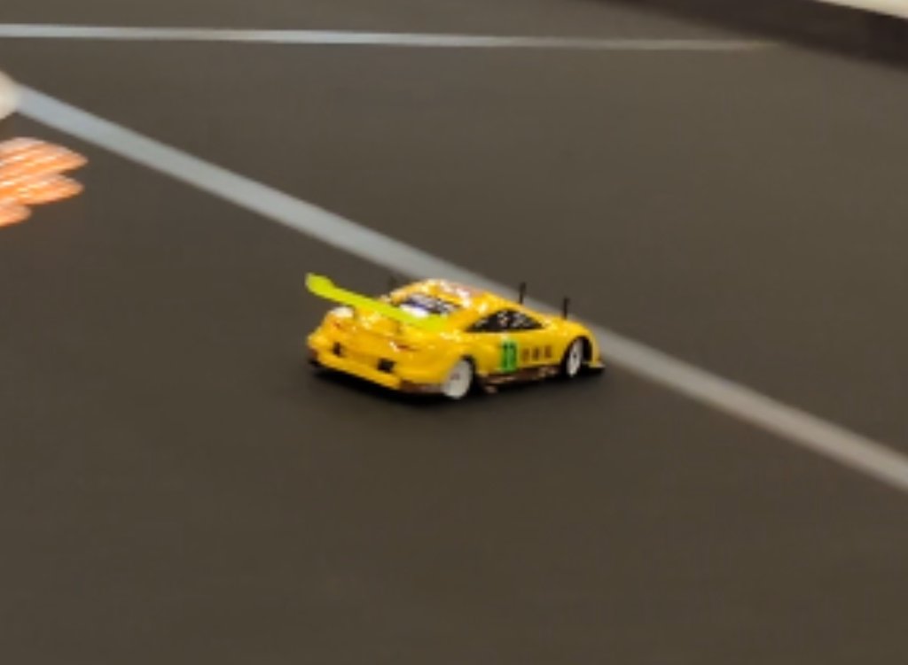 tossy10431043's tweet image. ワーチャンで走ったココイチ　NeCo壱号🐱🍛
CoCo壱番屋さんの神対応で事前に公認頂いてました
壱位にはなれなかったけど走ってる姿はカッコよかった！
CoCo壱番屋さんありがとうございました🙇
ペインター コバさんありがとうございました！

#CoCo壱番屋
#ココイチ
#ネコイチ 
#ラジコン
#タミヤRC