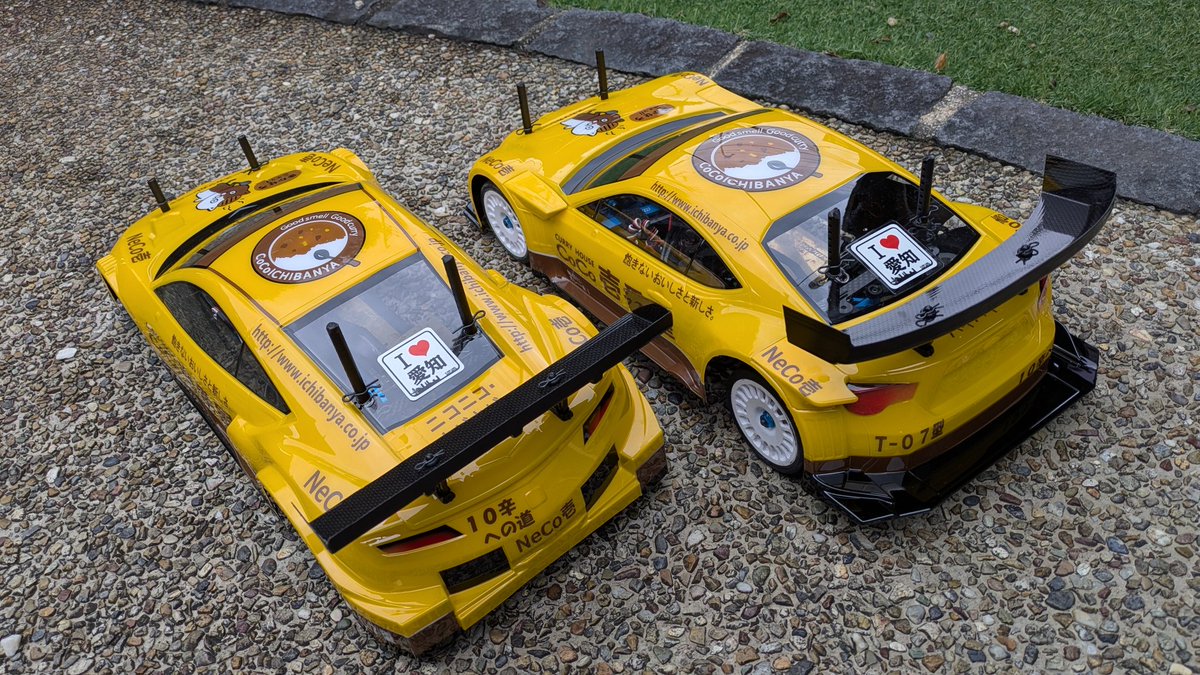 tossy10431043's tweet image. ワーチャンで走ったココイチ　NeCo壱号🐱🍛
CoCo壱番屋さんの神対応で事前に公認頂いてました
壱位にはなれなかったけど走ってる姿はカッコよかった！
CoCo壱番屋さんありがとうございました🙇
ペインター コバさんありがとうございました！

#CoCo壱番屋
#ココイチ
#ネコイチ 
#ラジコン
#タミヤRC