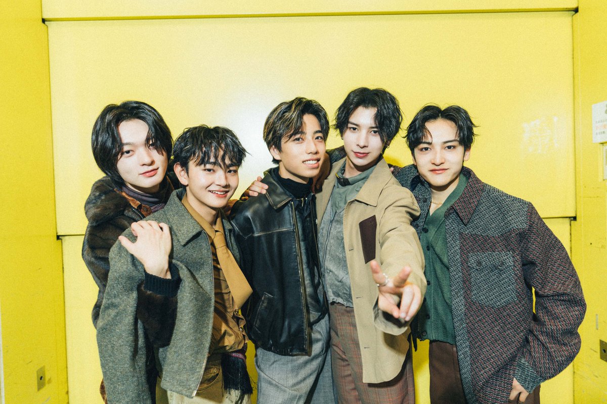 starglow_bmsg's tweet photo. STARGLOW 'Moonchaser'

𝐓𝐇𝐀𝐍𝐊 𝐘𝐎𝐔🌕💫
𝟏𝟎,𝟎𝟎𝟎,𝟎𝟎𝟎 𝐒𝐭𝐫𝐞𝐚𝐦𝐬!!!

🔗https://t.co/RGMt0FTFUP

#STARGLOW
#SG_Moonchaser https://t.co/NS2BGriS02