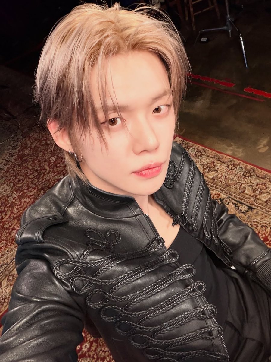 TXT INTERNATIONAL tweet media